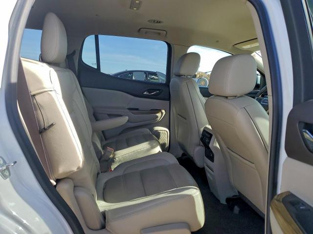 GMC Acadia Denali Image 5