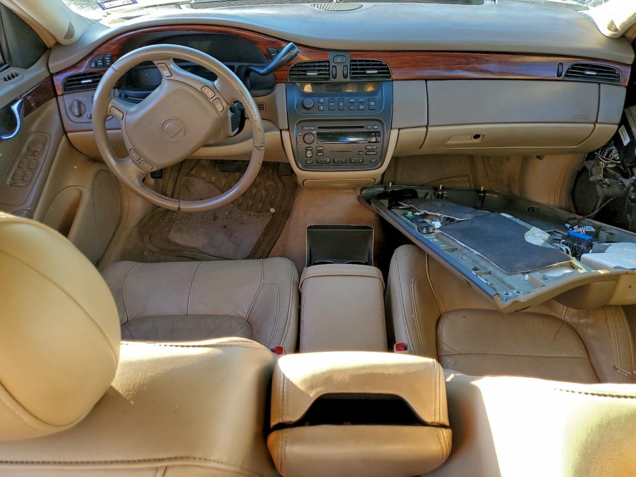 Cadillac DeVille Image 10