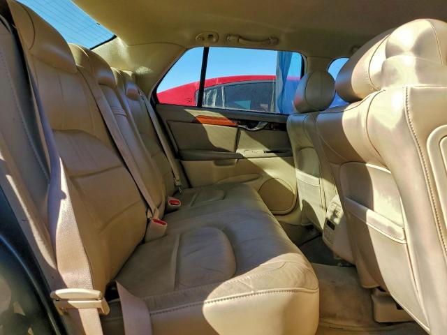 Cadillac DeVille Image 9