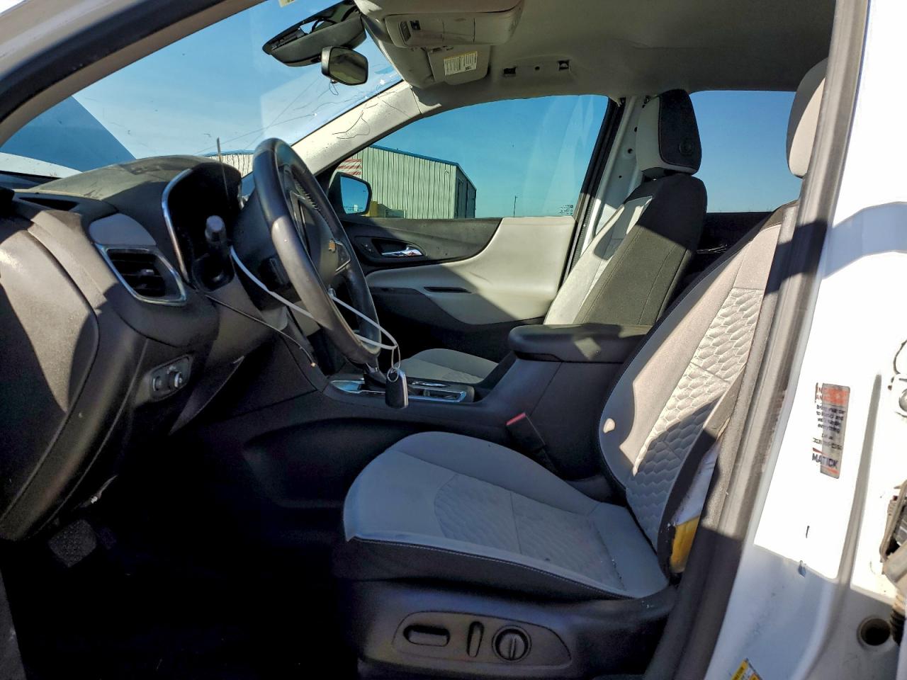 Chevrolet Equinox Lt Image 2