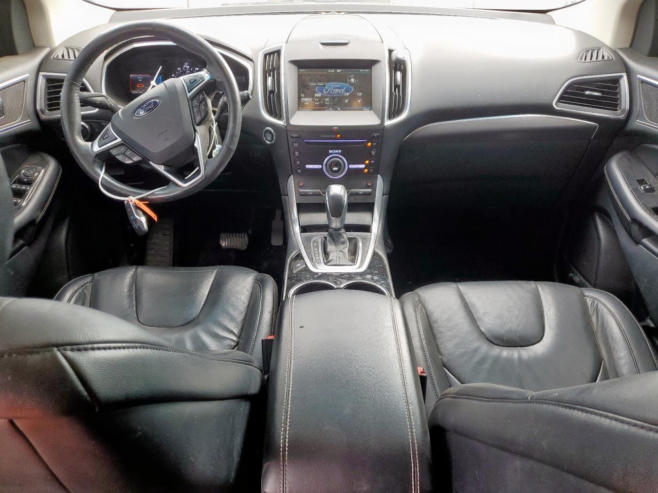 Ford Edge Titanium Image 8