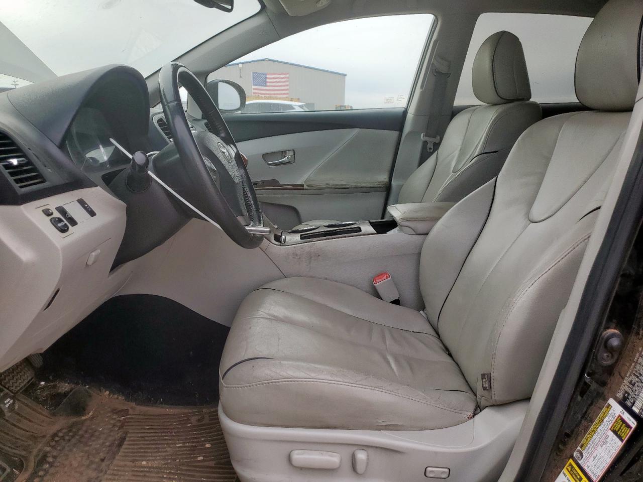 Toyota Venza Image 9