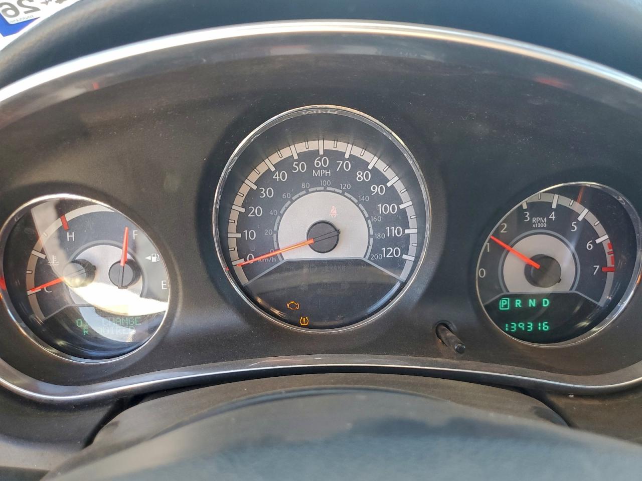 Chrysler 200 Touring Image 5