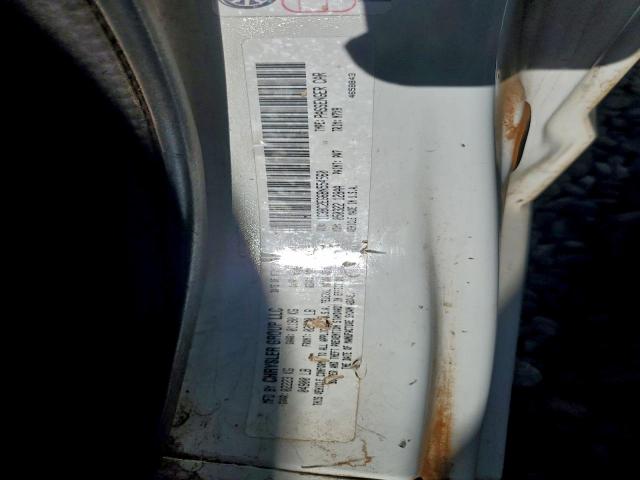 Chrysler 200 Touring Image 7