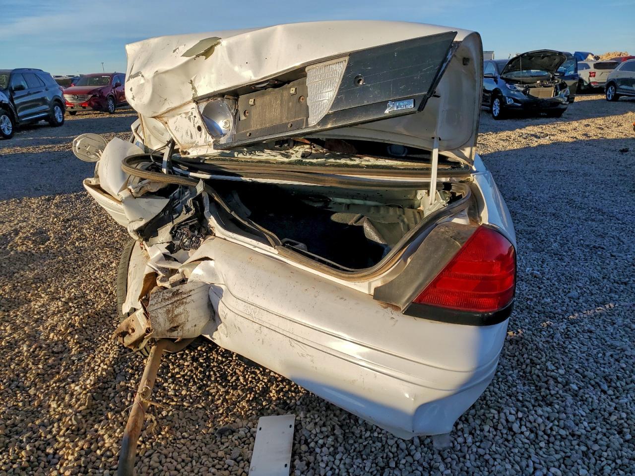 Ford Crown Vic Police Interceptor Image 4