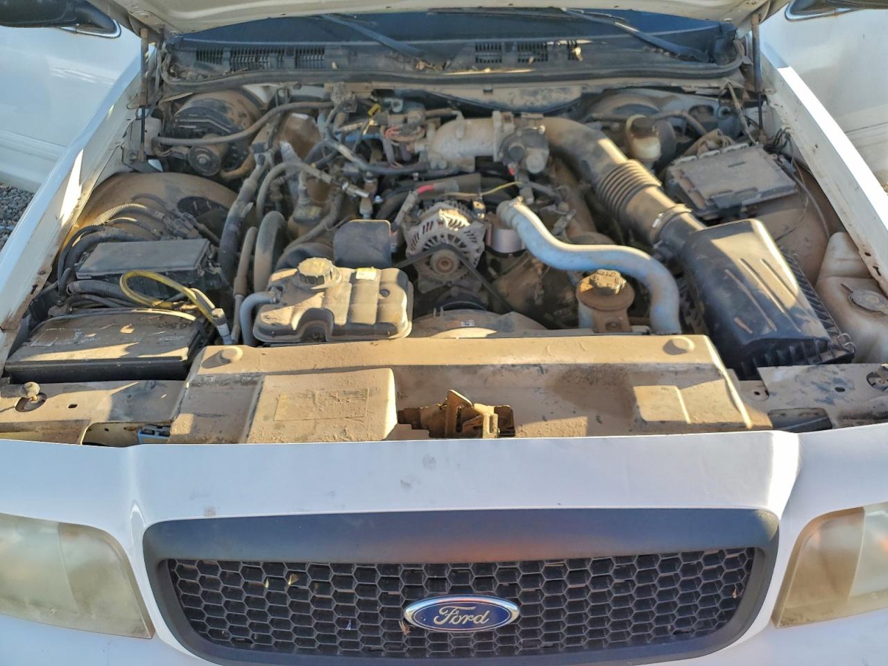 Ford Crown Vic Police Interceptor Image 10