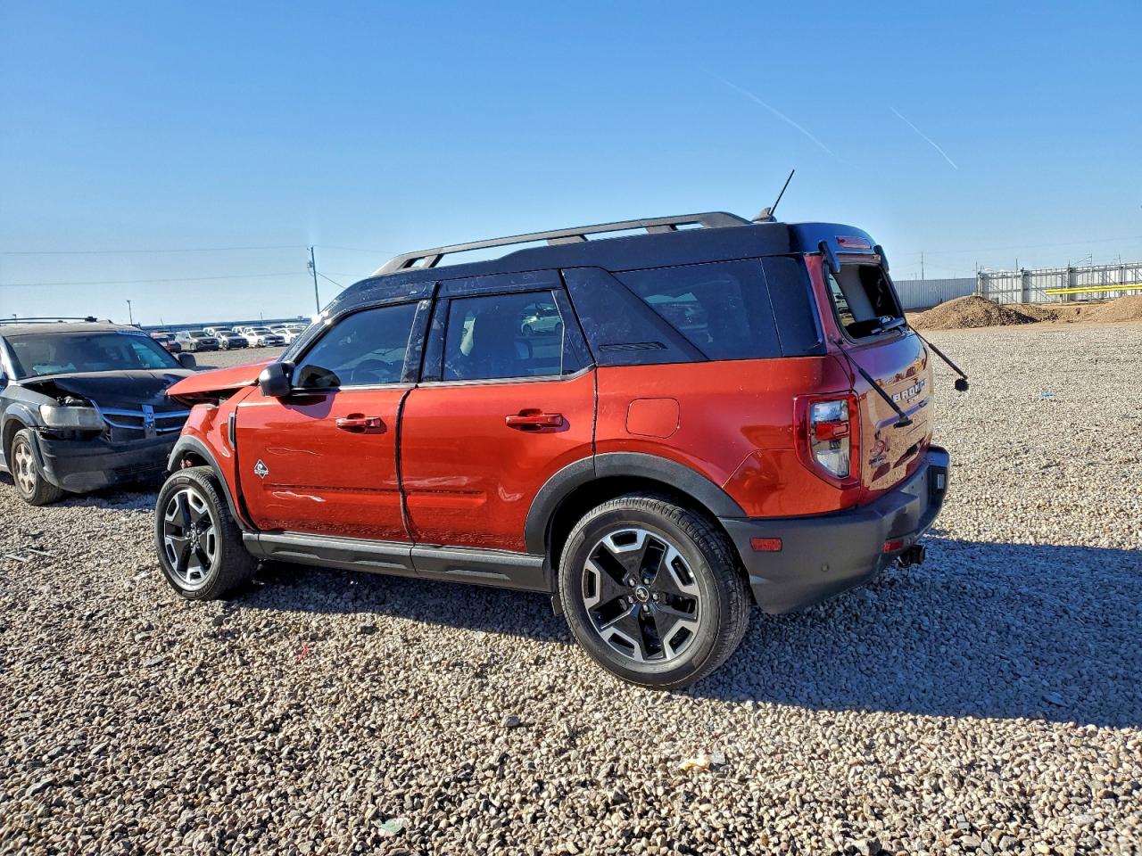 Ford Bronco Outer Banks Image 2