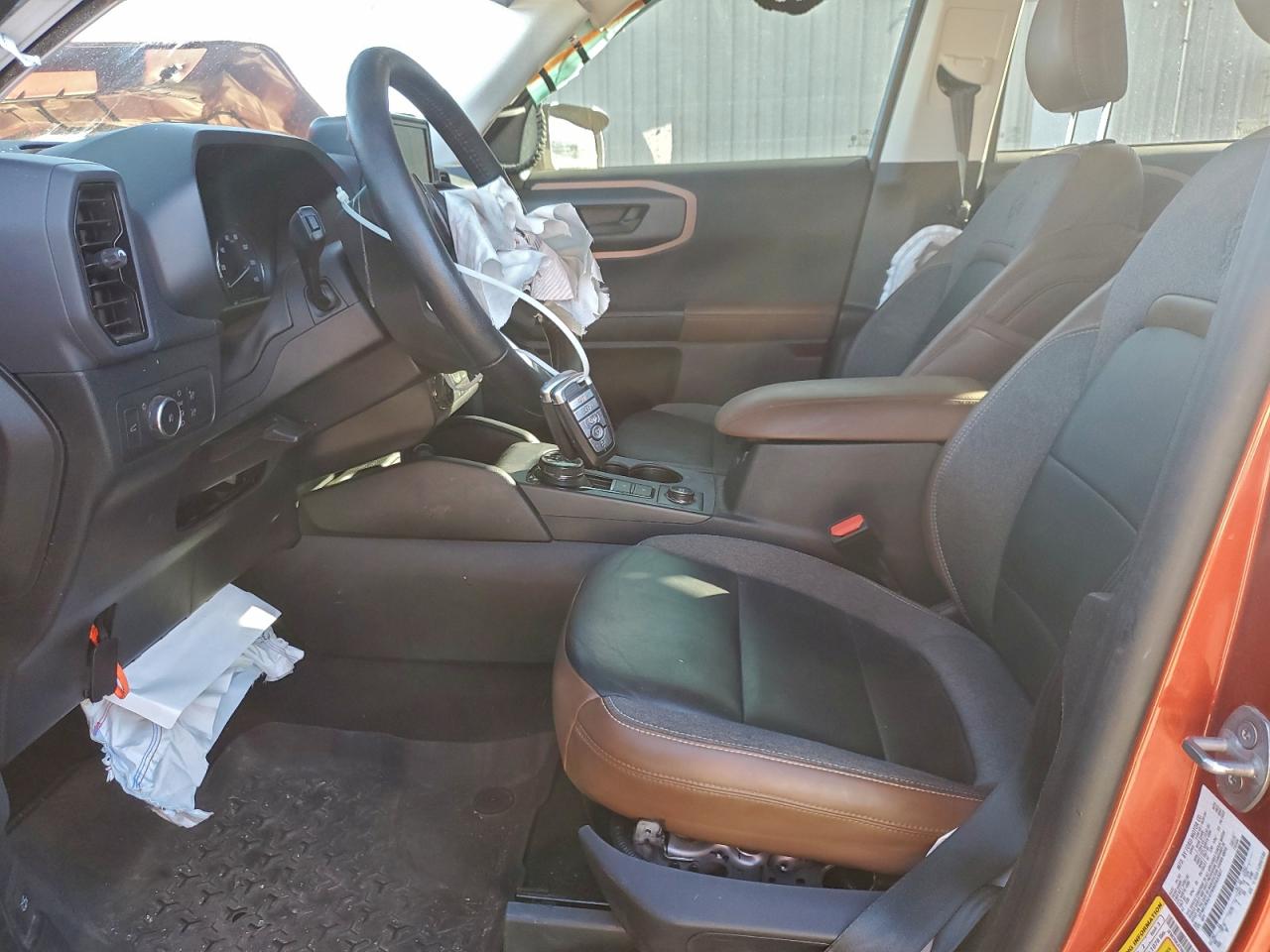 Ford Bronco Outer Banks Image 4