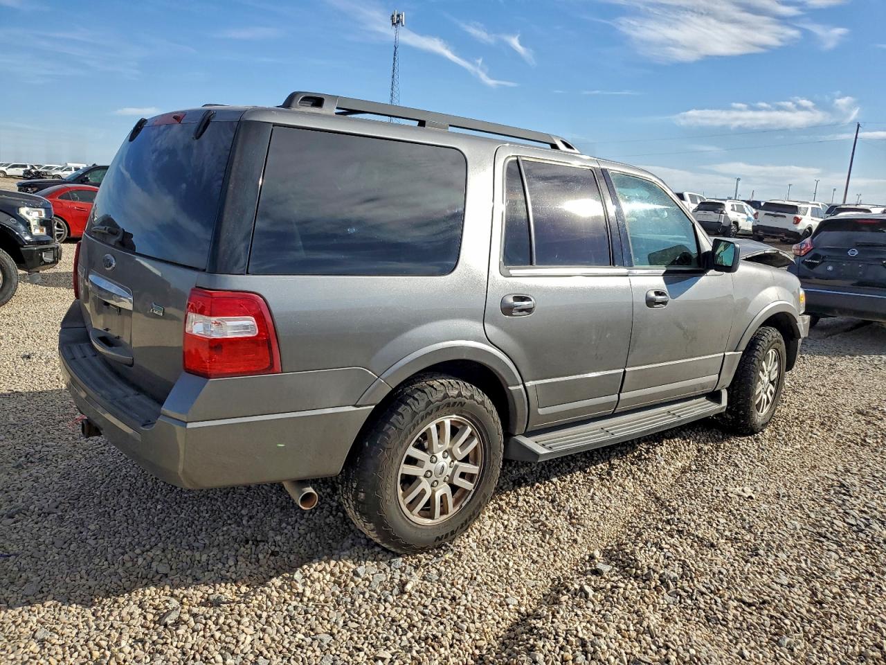 Ford Expedition Xlt Image 9