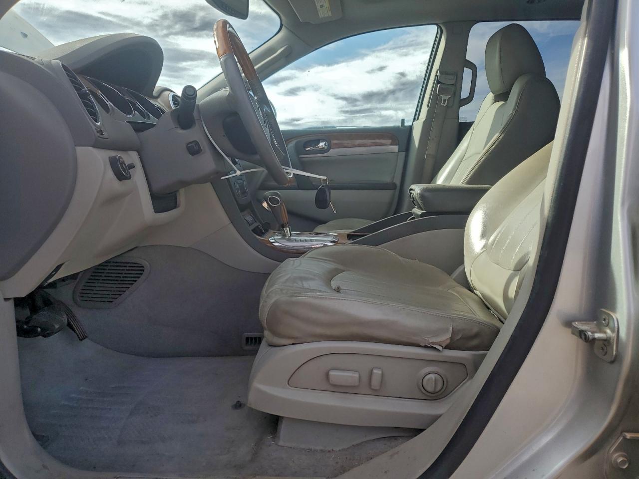 Buick Enclave Cxl Image 8